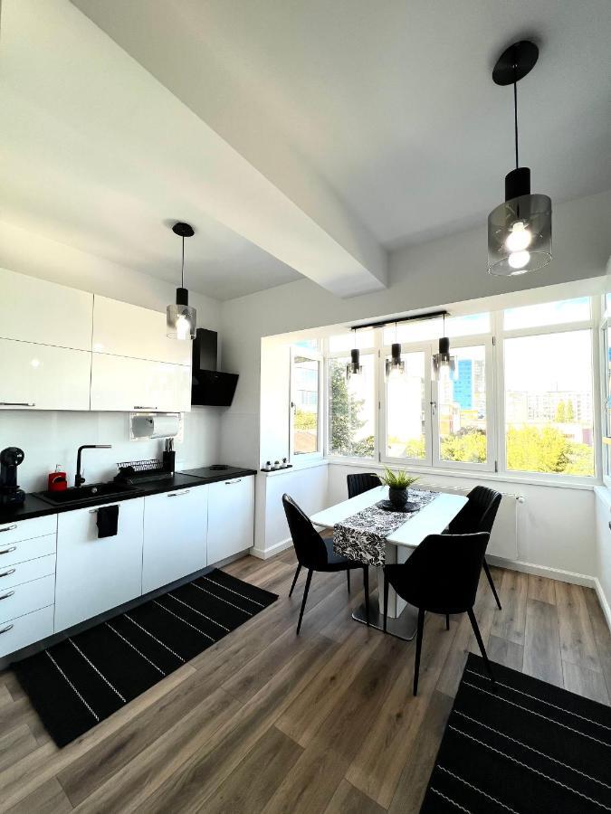 Sky View - Luxury - Sanador Victoriei * Bucharest